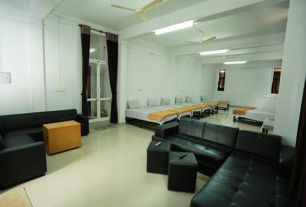 Chillax Vagamon Hotel Buitenkant foto